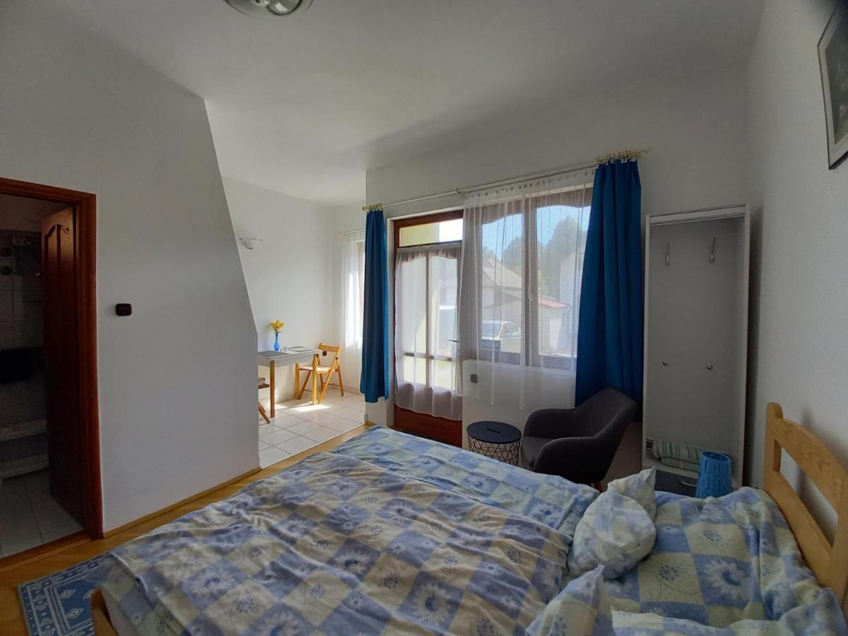 Kispal Apartmanhaz 잘라카로쉬 외부 사진
